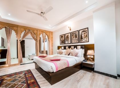 Hotel Radhika