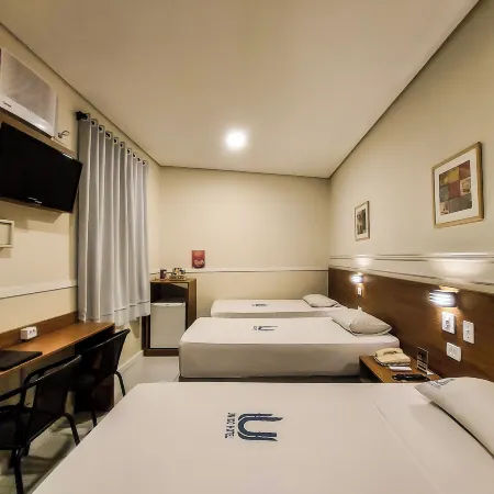 Hotel Itamarati Centro-República Отели рядом с достопримечательностью «Музей науки Катавенто»