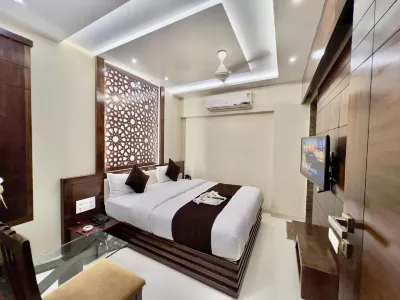 Hotel Rest Inn Hotels near Shree Mahaprabhuji Ki Bethak 53