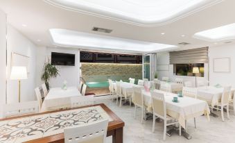 Eliza Hotel by Panel Hospitality - Formerly Evdion Hotel