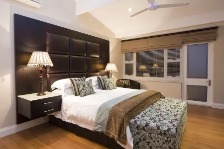 Forest Manor Boutique Guesthouse Отели в г. Умхланга