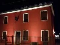 Karingo House