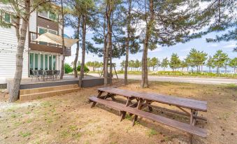 Goseong Omaju Pension