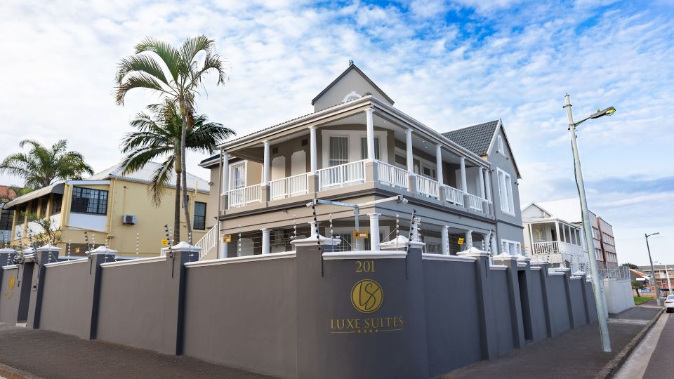 Luxe Suites Boutique Hotel