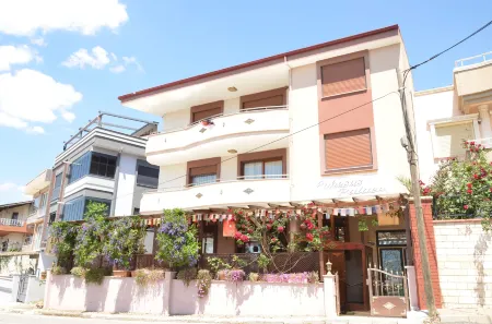 Ephesus Palace Отели рядом с достопримечательностью «Храм Артемиды Эфесской»