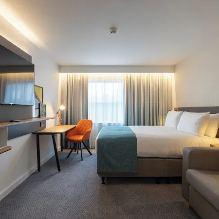 Holiday Inn BRISTOL AIRPORT by IHG
