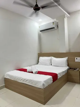 Hotel Ghoonghat Отели рядом с достопримечательностью «Jagmandir Palace»