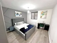 Stylish Spacious 1Bd Apt-kingbed-10min Heaton Park Hotels in Middleton
