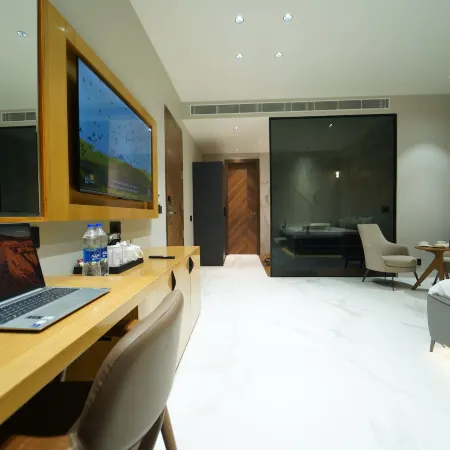 Hotel Millennium