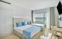 URH Excelsior Hotels in der Nähe von Fenals Beach