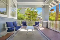 Comfortable Rooms Near All Nola Hot Spots