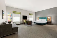 Hampton Inn & Suites Canton Hotels in Plain Township