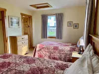 Montgomery Cavendish Cottages Hotels near Wax World of the Stars