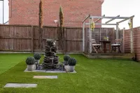 Beautifully Designed 3 Bed House - in Manchester Hotels in Denton