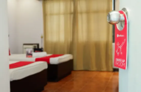 レッドドアーズ ニア マリバゴ バランガイ ホール
