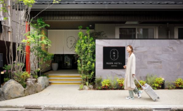 Neon Hotel - Luxury Sleep Retreat -