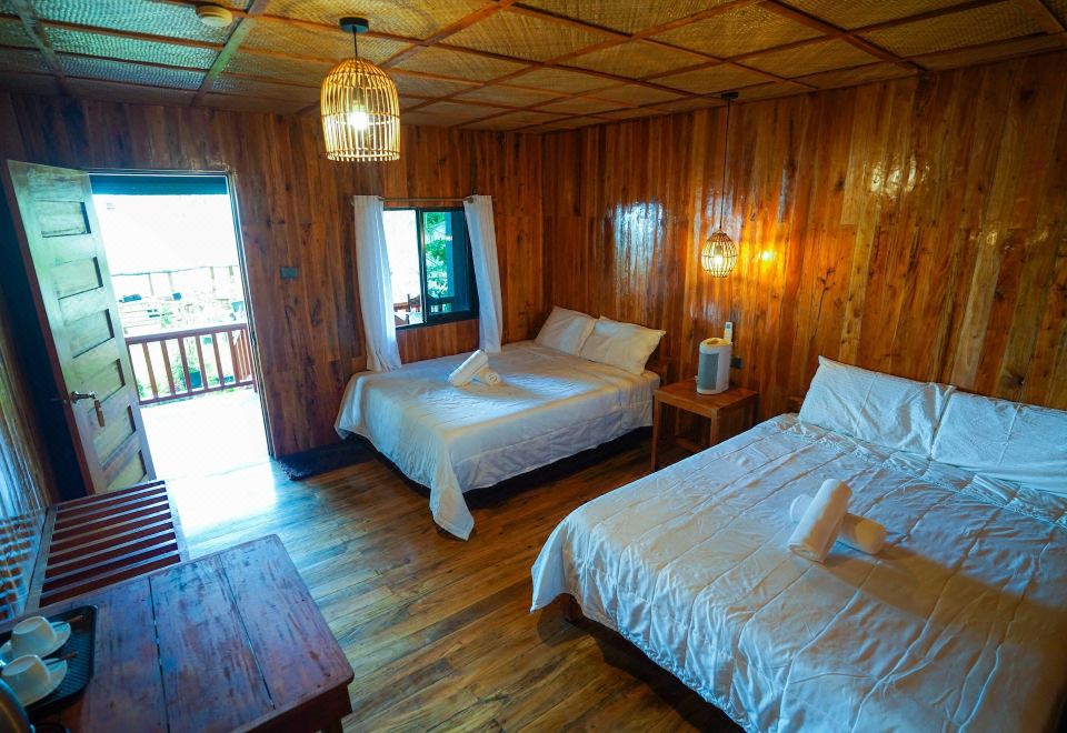 1. 마리카 리조트..