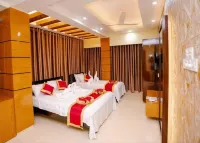 Adarsha Palace Hotel Отели в г. 