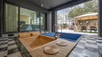 Hoengseong Withpet Village - Parkplatz
