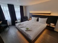 Zum Weserdampfschiff Hotel di Hoxter