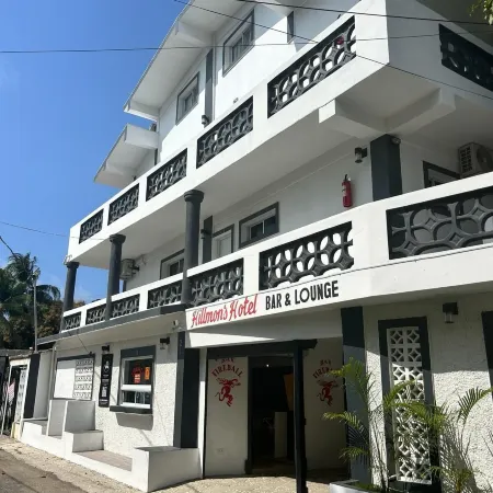 Hillmon's Hotel Bar Lounge