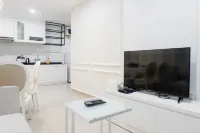 Spacious 1Br Apartment at Praxis - Kitchens