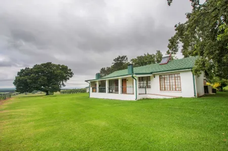 Hoyohoyo Machadostud Lodge