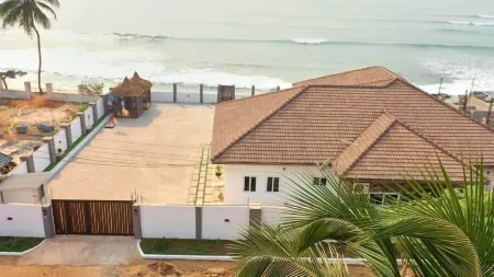 Empire Bay Beach Villa Отели в г. Prampram