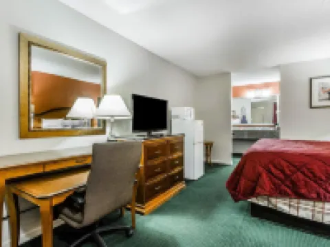 エコノ ロッジ イン & スイーツ エンタープライズ エンタープライズのホテル