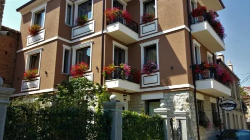 Vila Trebicka Hotels in Korce