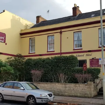 Edward Hotel