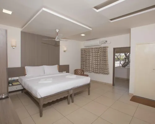 Hotel Sownthariyam Hotels in Palani