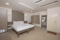 Hotel Sownthariyam Hotels in Palani