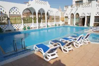 Kuwait Palace Hotel Apartments - Pools
