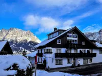 Haus Montana Hotels in Lermoos