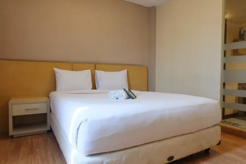 Modern Studio at Apartment Grand Setiabudi