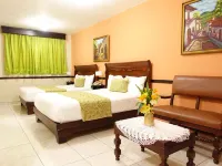 Platino Hotel & Casino Hotels near Cibao International Airport