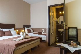 Central Hotel 21 and Apartments