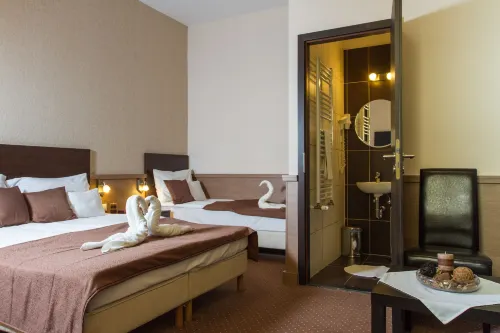 Central Hotel 21 and Apartments