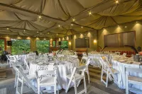 Africlassic River Lodge- Rivonia - Pensionat