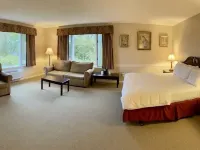 The Lucerne Inn Hotels in Dedham