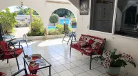 Mahina's Lodge