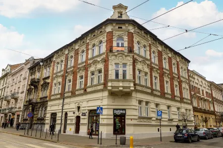 Das Hostel Отели рядом с достопримечательностью «Горно-металлургическая академия им. Станислава Сташица в Кракове»