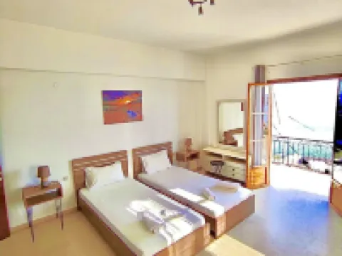 Akrogiali Apartments Hotels in Mparmpati