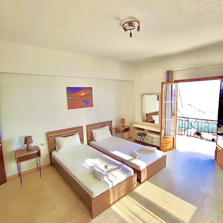 Akrogiali Apartments