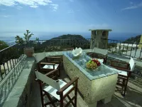 딕티나 라그저리 빌라스