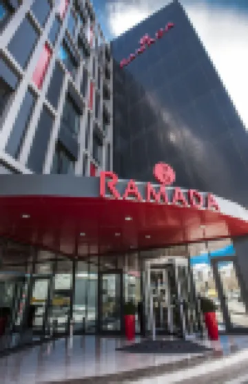 Ramada by Wyndham Istanbul Alibeykoy Hoteles cerca de Universidad Bilgi