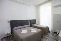 Napoli Garibaldi Square Hotel a Pianura