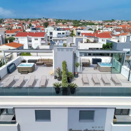 Luxury Majpruz Suites