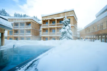 Tirol Lodge Отели рядом с достопримечательностью «Шивельт Эльмау - Бергбанен Эльмау»